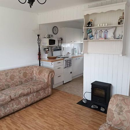 Homely 2 Bed On Popular Sunbeach Holiday Village- 5Min Walk To Beach, Near Great Yarmouth & Norfolk Broads Scratby Екстер'єр фото