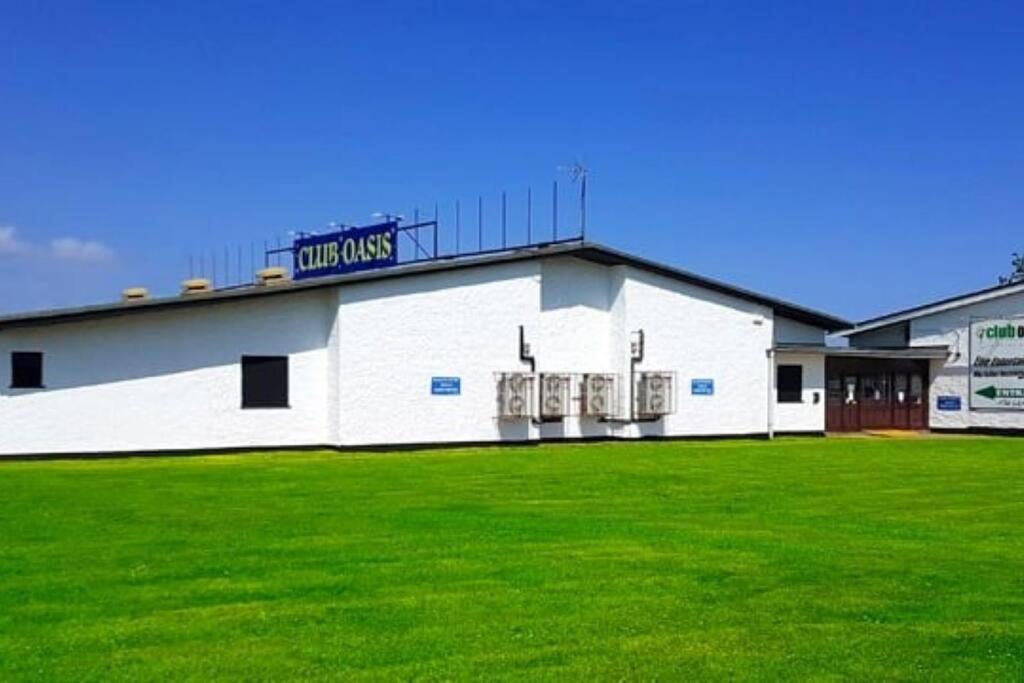 Homely 2 Bed On Popular Sunbeach Holiday Village- 5Min Walk To Beach, Near Great Yarmouth & Norfolk Broads Scratby Екстер'єр фото